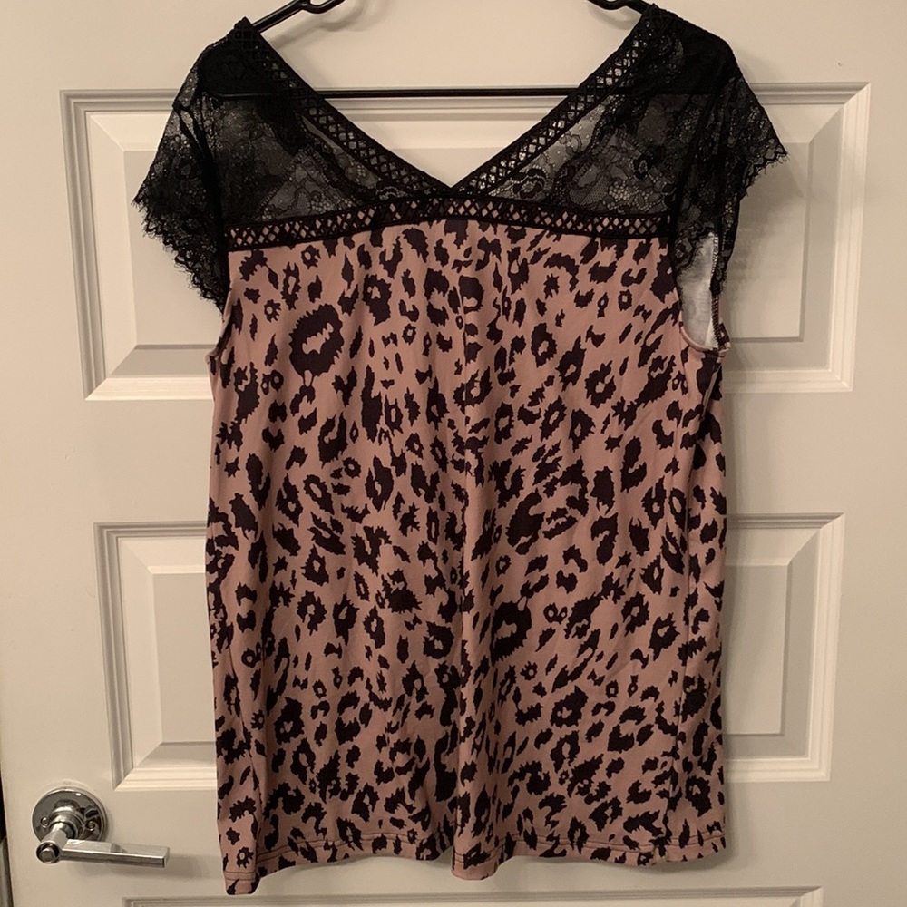 striped box boutique - leopard lacey top - Picture 6 of 8